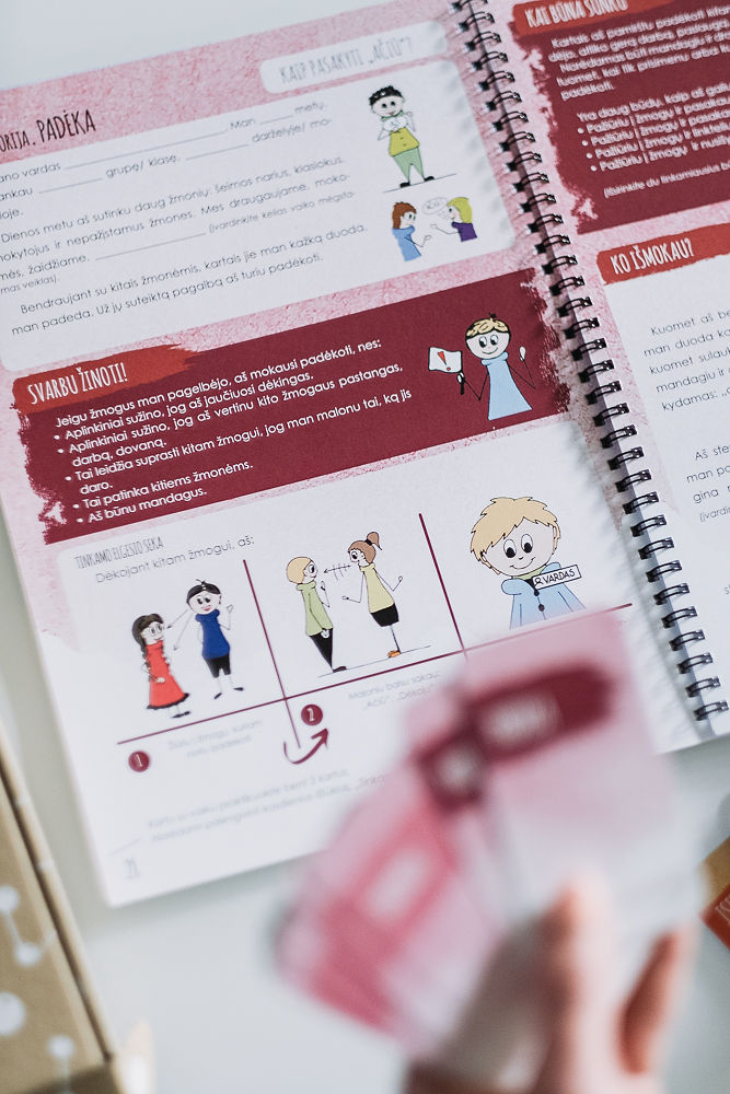 Knyga „Socialinės istorijos. Bendravimas“